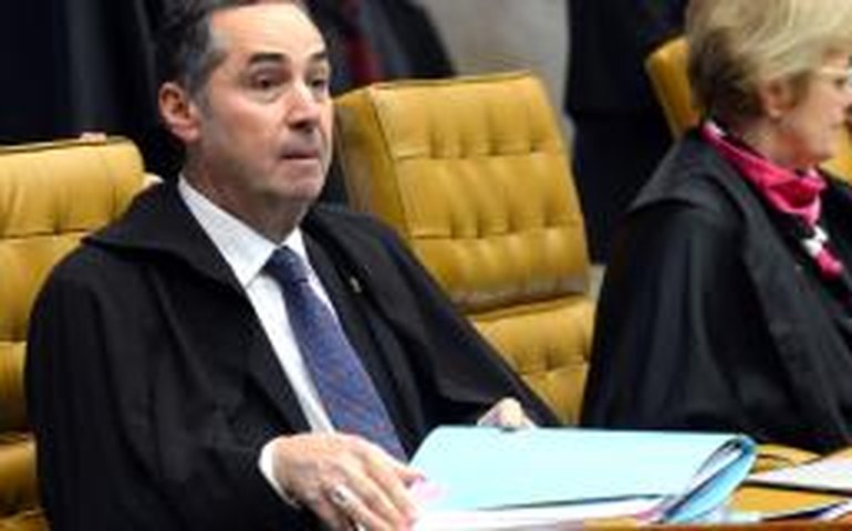 Barroso afirma que a decisão sobre adiar eleições é do Congresso