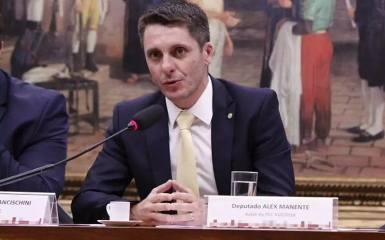 Deputados do Cidadania decidem ficar fora da base aliada de Lula na Câmara