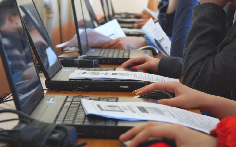 Comissão de Fiscalização Financeira e Controle debate conexão à internet nas escolas públicas