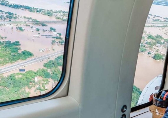 Lula adia viagem ao Chile em razão da crise no Rio Grande do Sul