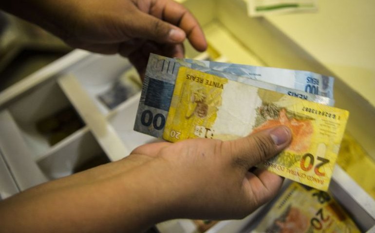 Projeto abre crédito para pagamento de saldos do PIS/Pasep