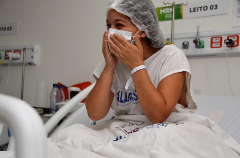 Cinco mulheres são contempladas com cirurgias de reconstrução mamária no 1º mês após retorno do Ame-se