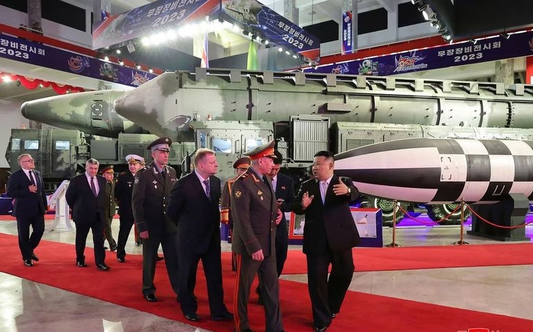 Kim Jong Un encontra ministro da Rússia para discutir cooperação militar