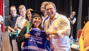 Prefeito Luciano Barbosa participa da formatura de mais de mil agentes de saúde