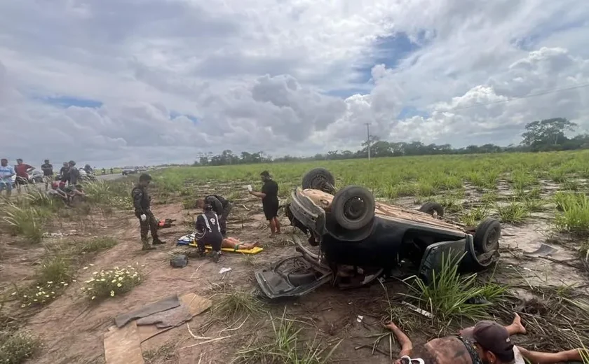 Capotamento deixa saldo de seis pessoas feridas, sendo uma em estado grave na AL-104 em Teotônio Vilela