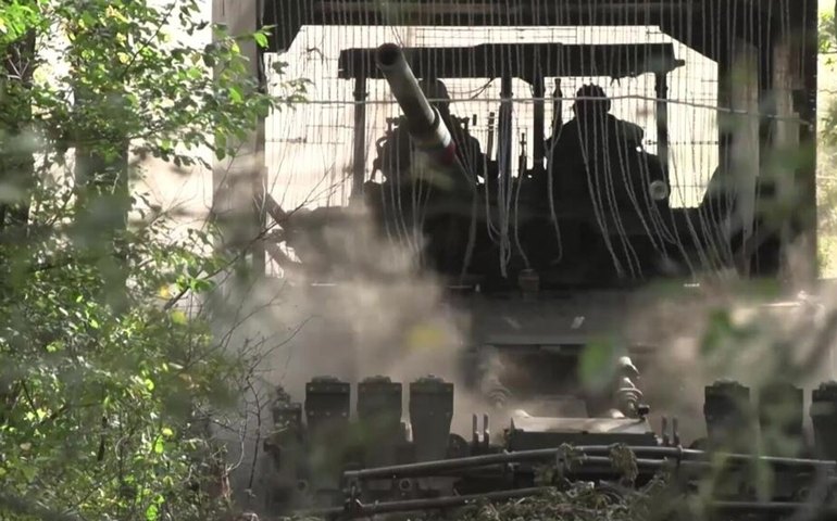 Rússia captura pequena cidade do leste da Ucrânia e dá mais um passo para conquistar Donetsk