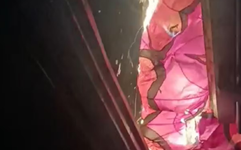 Balão atinge casa onde família celebrava aniversário: 'Desespero; caiu perto do botijão'