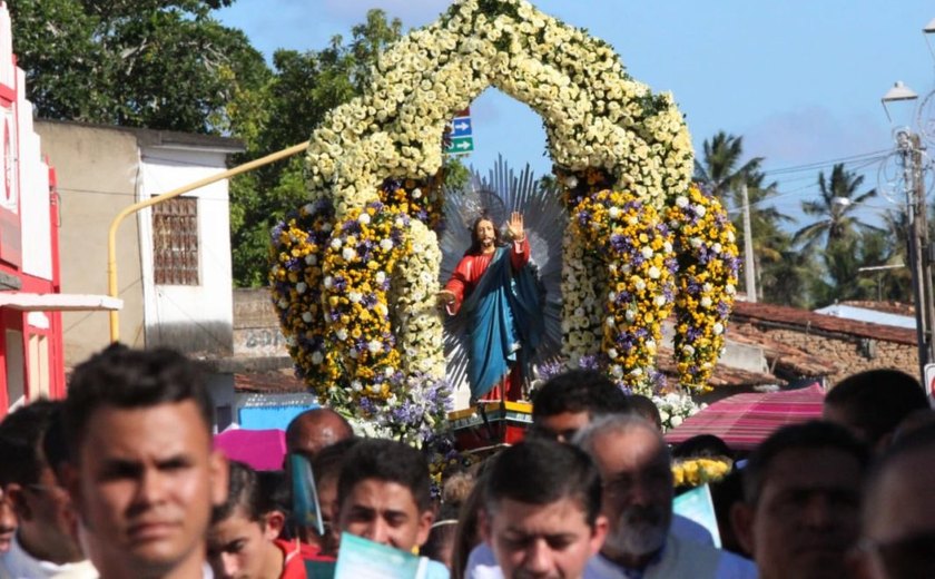 Penedo celebra o maior evento religioso de Alagoas