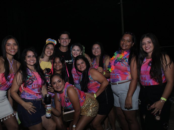 Bloco das Secretarias reúne milhares de servidores no Carna Coruripe 2026