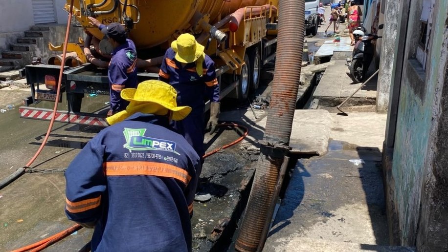 Prefeitura desobstrui 70 metros de galerias pluviais no Bom Parto