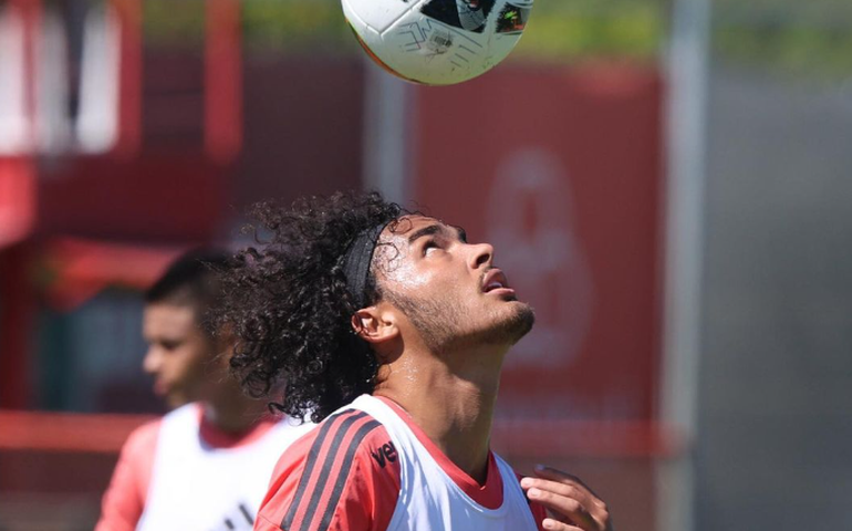 Guarani contrata meia Estevão, do Internacional, por empréstimo para Série B