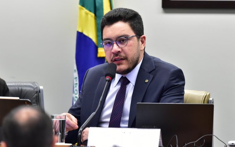 Especialistas fazem sugestões para aprimorar projeto de proteção a crianças no ambiente digital