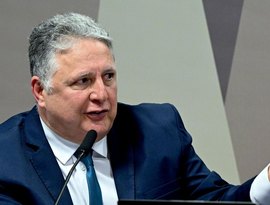 Garotinho abre mão de recurso, e Douglas Ruas pode vencer eleições para governador do RJ no 1º turno