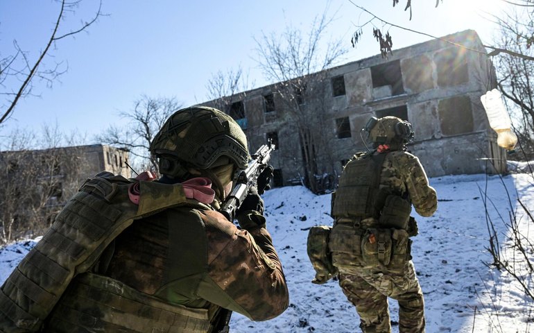 EUA podem usar 'carta valiosa' com a Rússia para negociar o fim do conflito ucraniano, diz mídia