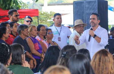 Governo do Estado inaugura escola e anuncia investimentos para Junqueiro
