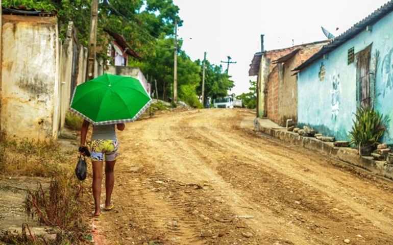 Prefeitura de Penedo recupera acesso à comunidade Sovaco da Ovelha