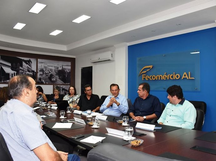 Prefeitura e Fecomercio acerta parceria para fortalecer turismo em Arapiraca