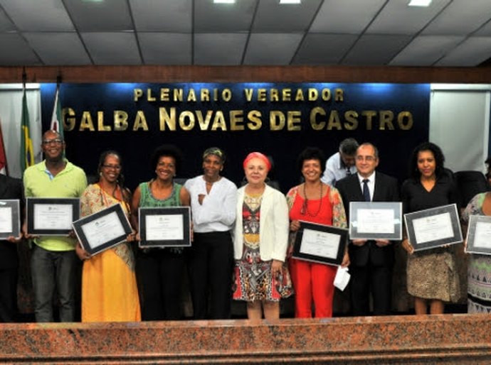 Câmara homenageia luta contra o racismo e em defesa da identidade negra