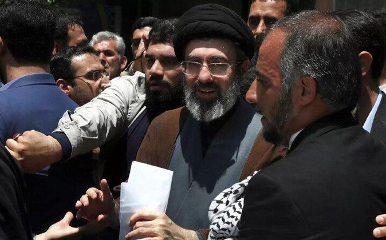 Novo líder supremo do Irã já exerce atribuições constitucionais, diz chanceler