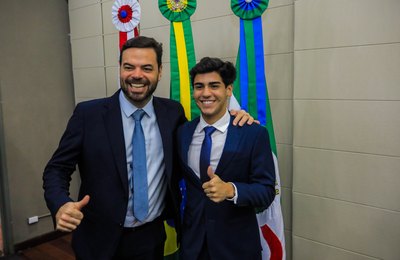 Ao tomar posse, Gerônimo Barbosa reforça compromisso de ampliar o trabalho de Silvania em favor de quem mais precisa