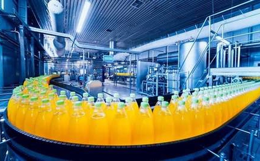 Faturamento real da indústria sobe 2,2% em outubro ante setembro, diz CNI