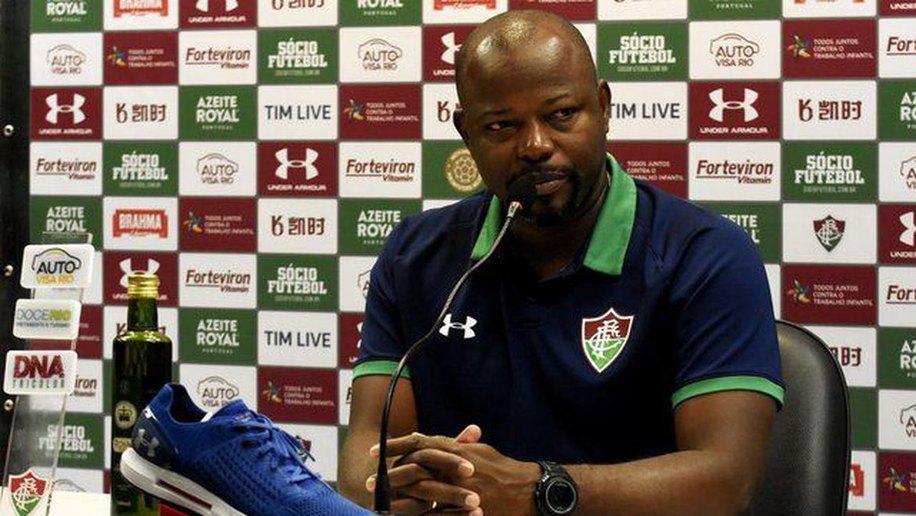 Marcão, técnico do Fluminense, testa positivo para covid-19