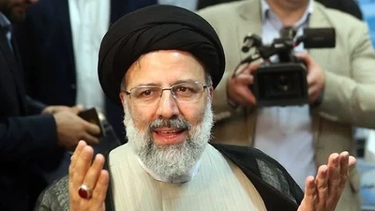 Morte de Ebrahim Raisi embaralha planos de sucessão 'tranquila' do líder supremo do Irã, Ali Khamenei