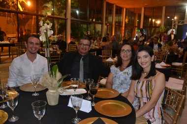 DSC_3165-(Copy).jpg