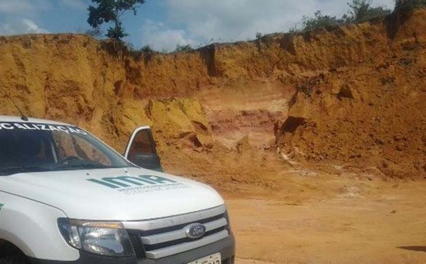 Fiscalização do IMA flagra carvoaria alimentada por madeira da caatinga