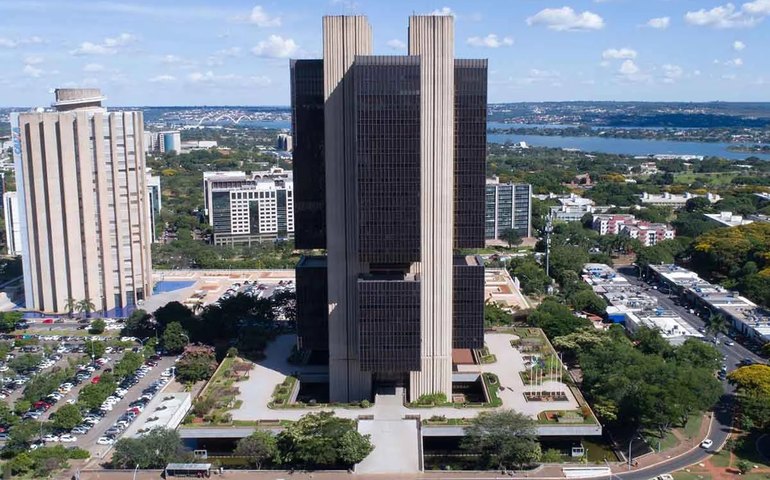 Setor público tem superávit primário de R$ 72,560 bi no 1º bimestre, mostra BC