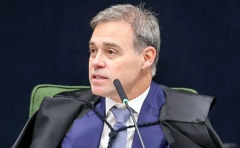 André Mendonça decide não tirar recesso para manter controle sobre caso do INSS no STF
