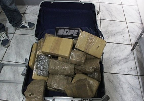 Bope apreende mais de 28 kg de maconha em mala de viagem em Maceió