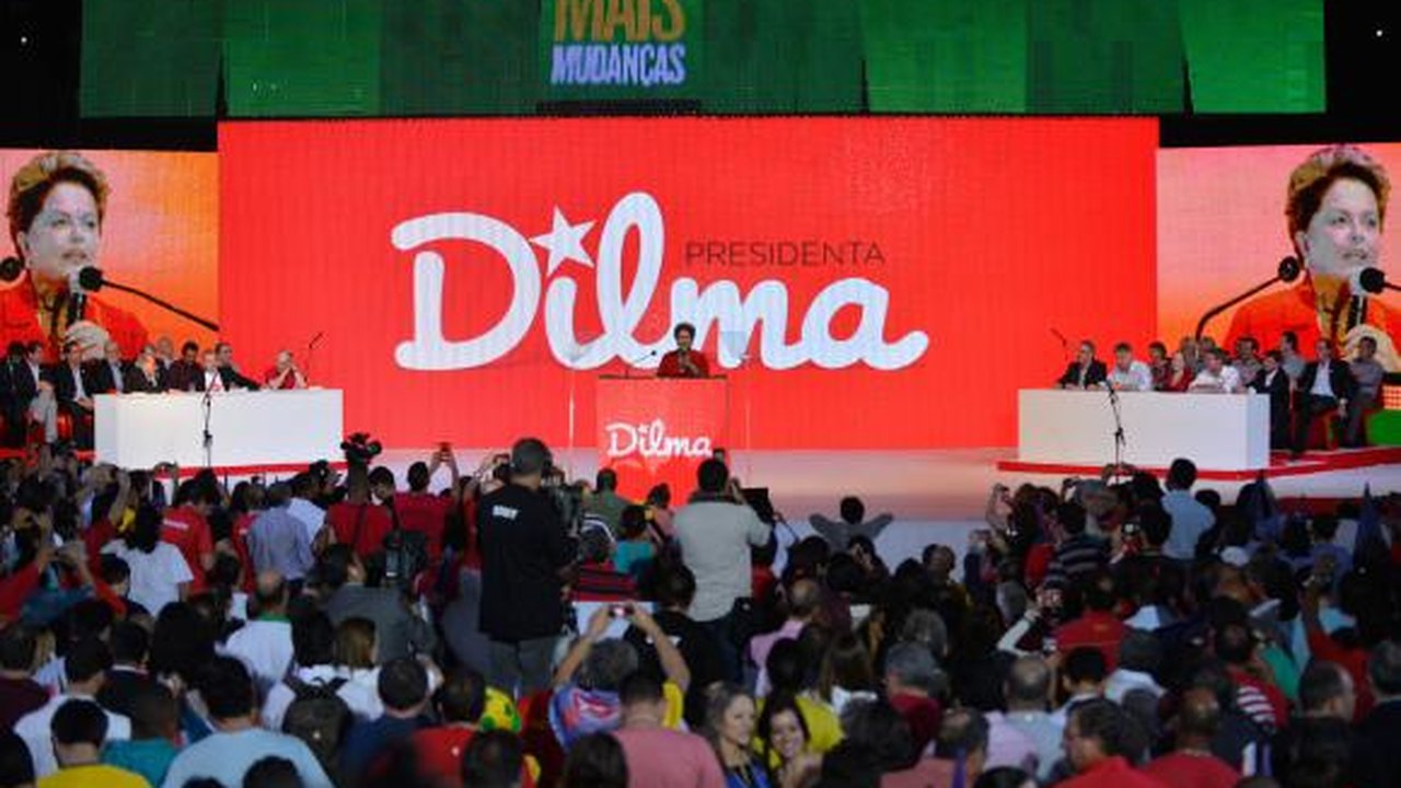 PT oficializa Dilma como candidata à reeleição e defende reforma política
