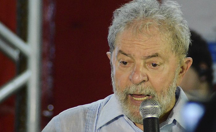 Ex-presidente Lula durante visita à Maceió em 2017