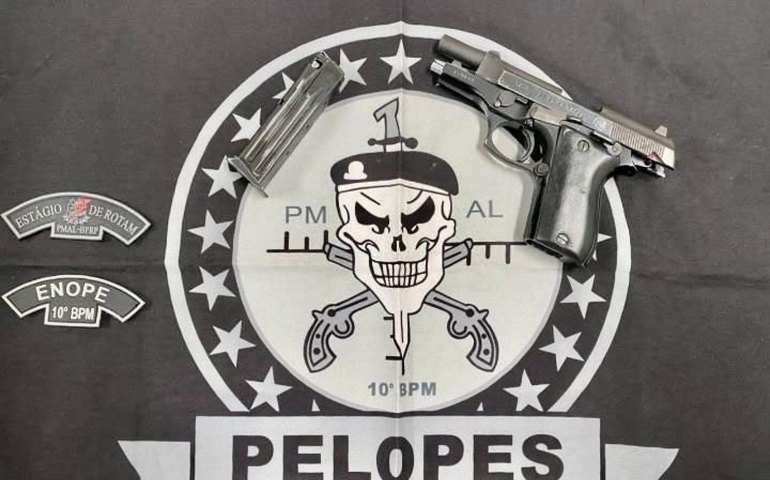 PM flagra porte ilegal de armas durante abordagens no interior