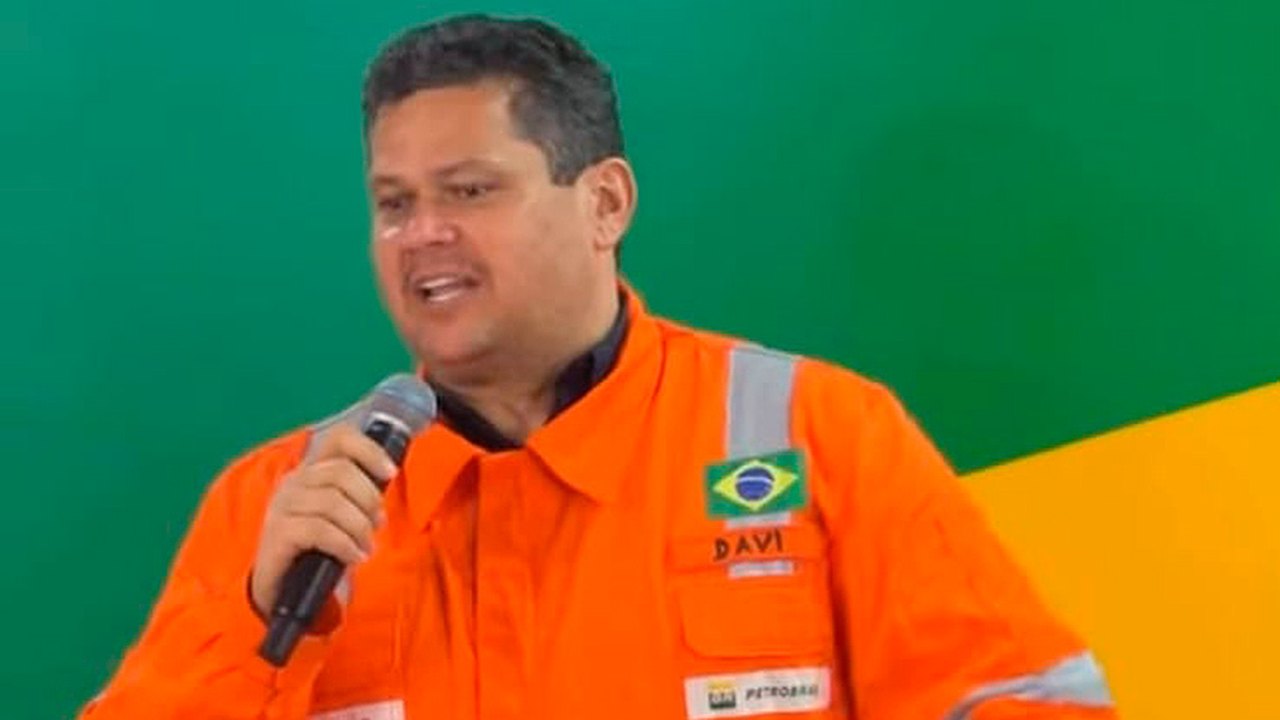 Em Oiapoque, Davi comemora possível exploração de petróleo na Margem Equatorial