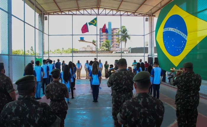Escola Municipal Cívico-Militar Maria José de Miranda Burity, em Cabedelo Escola Municipal Cívico-Militar Maria José de Miranda Burity, em Cabedelo