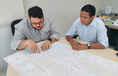 Prefeito Júlio Cezar cumpre agenda de trabalho no DNIT, em Maceió