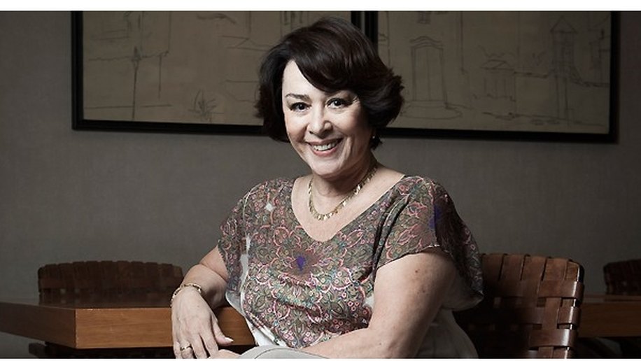 Nívea Maria emendará duas novelas na Globo