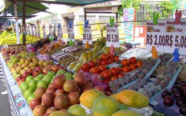 Preço da cesta básica cai no mês de novembro em Maceió, segundo dados do IPC