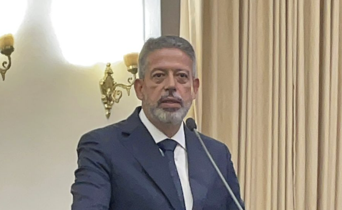 Arthur Lira diz que "é preciso ter calma" sobre polarização em Brasília Arthur Lira diz que "é preciso ter calma" sobre polarização em Brasília