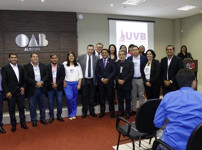 Júlio Cezar é aclamado durante Encontro Nacional da UVB, em Maceió