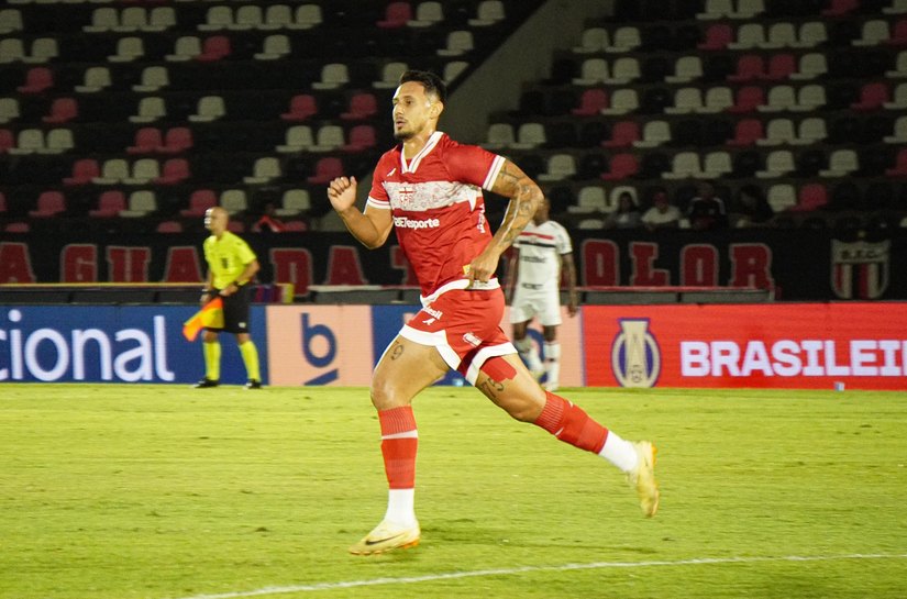 CRB perde para o Botafogo-SP por 2 a 1 e deixa G-4