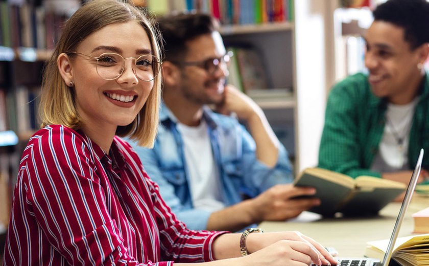 Ensino técnico amplia chances de jovens no mercado de trabalho, aponta pesquisa