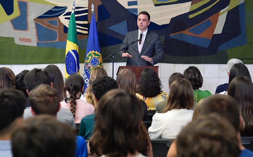 Pacheco recebe visita de estudantes do ensino médio de Campinas