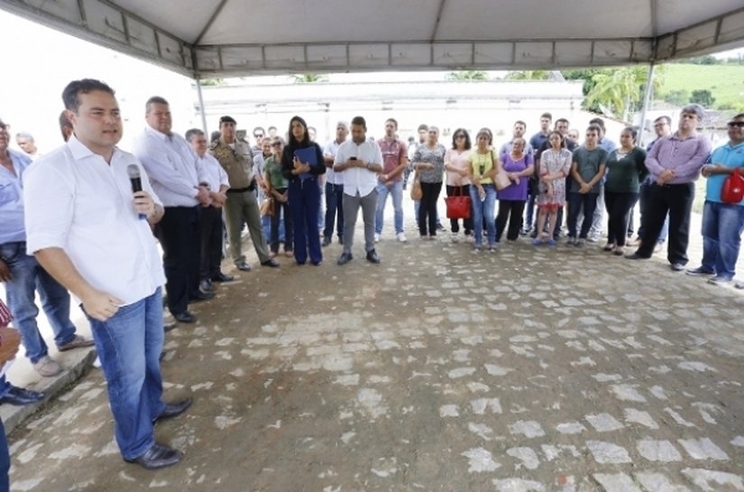 Governador assina ordem de serviço para Centros Integrados de Segurança