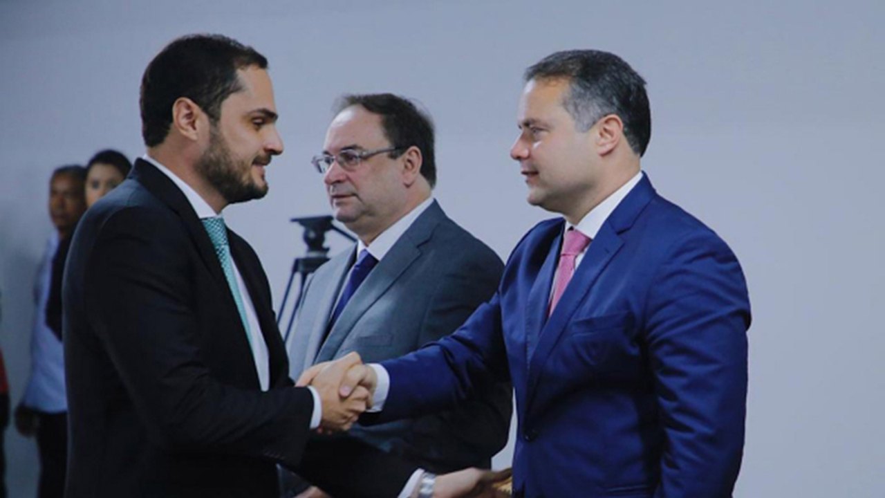Planejamento, apoio à Atenção Básica e entrega de novos equipamentos são prioridades, diz Alexandre Ayres
