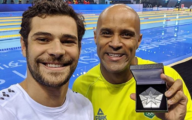 João Gomes e Chierighini faturam medalhas para a natação brasileira em Shenzhen