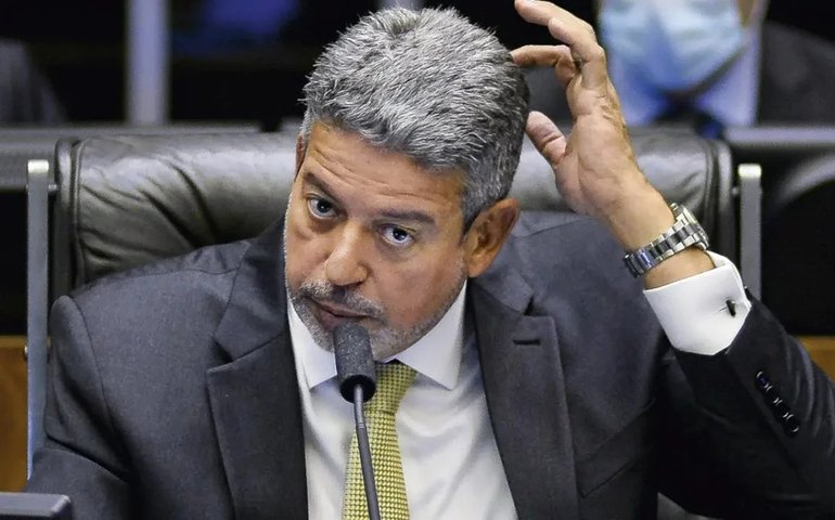 Prefeitura administrada pelo pai de Arthur Lira recebe benesses por royalties aos quais a cidade não teria direito