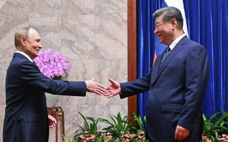Xi Jinping é amigo confiável e parceiro estável da Rússia, diz Putin